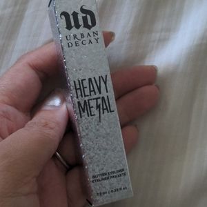 Urban Decay heavy metal glitter eyeliner, Red
